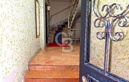 Ortaköy de Sahil ve Caddeye Yakın Ferah 2+1 Daire
