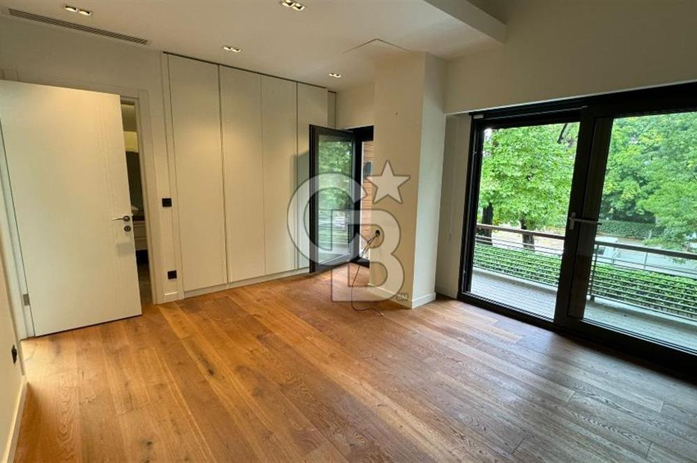 Tuzla Sahilde 275 m2 Havuzlu 4+2 Yeni Kiralık Triplex Villa