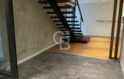 Tuzla Sahilde 275 m2 Havuzlu 4+2 Yeni Kiralık Triplex Villa