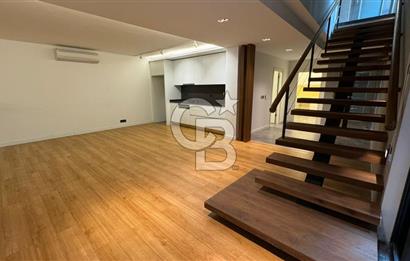 Tuzla Sahilde 275 m2 Havuzlu 4+2 Yeni Kiralık Triplex Villa