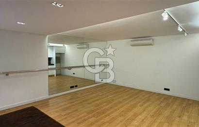 Tuzla Sahilde 275 m2 Havuzlu 4+2 Yeni Kiralık Triplex Villa