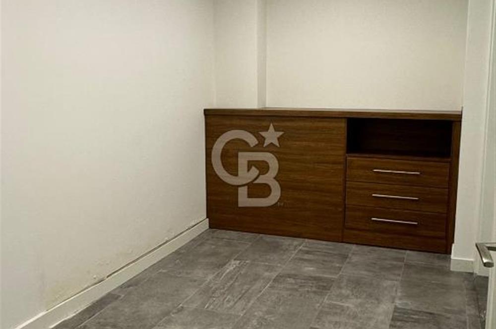 Tuzla Sahilde 275 m2 Havuzlu 4+2 Yeni Kiralık Triplex Villa