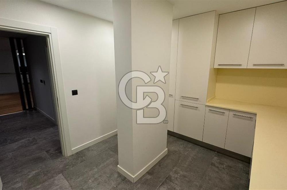 Tuzla Sahilde 275 m2 Havuzlu 4+2 Yeni Kiralık Triplex Villa