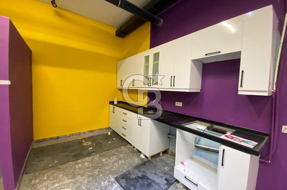 BEYLİKDÜZÜ AZUR MARMARA KİRALIK CADDE DÜKKANI