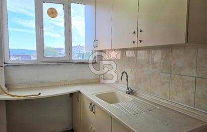 Ortaköy de Sahil ve Caddeye Yakın Ferah 2+1 Daire