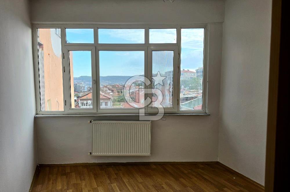 Ortaköy de Sahil ve Caddeye Yakın Ferah 2+1 Daire
