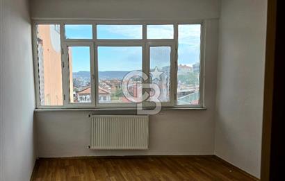 Ortaköy de Sahil ve Caddeye Yakın Ferah 2+1 Daire