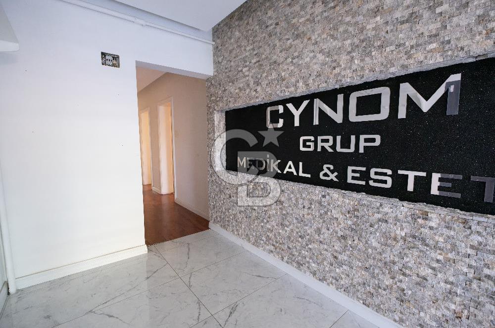 CİNNAH CADDE ÜZERİ İÇİ YAPILI VE BAKIMLI 5+1 KİRALIK İŞ YERİ