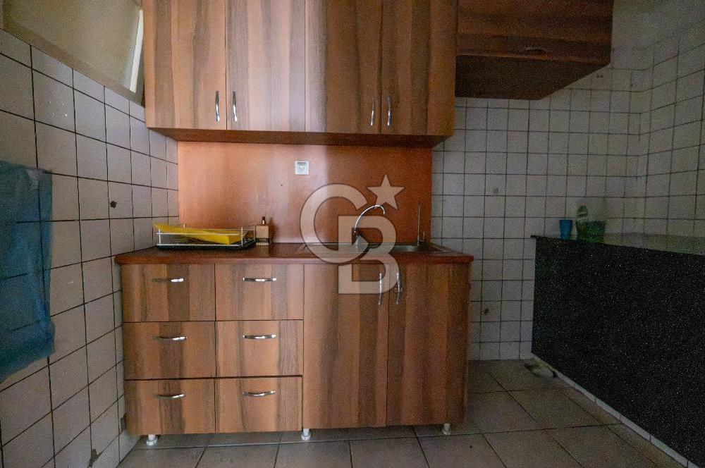 CİNNAH CADDE ÜZERİ İÇİ YAPILI VE BAKIMLI 5+1 KİRALIK İŞ YERİ