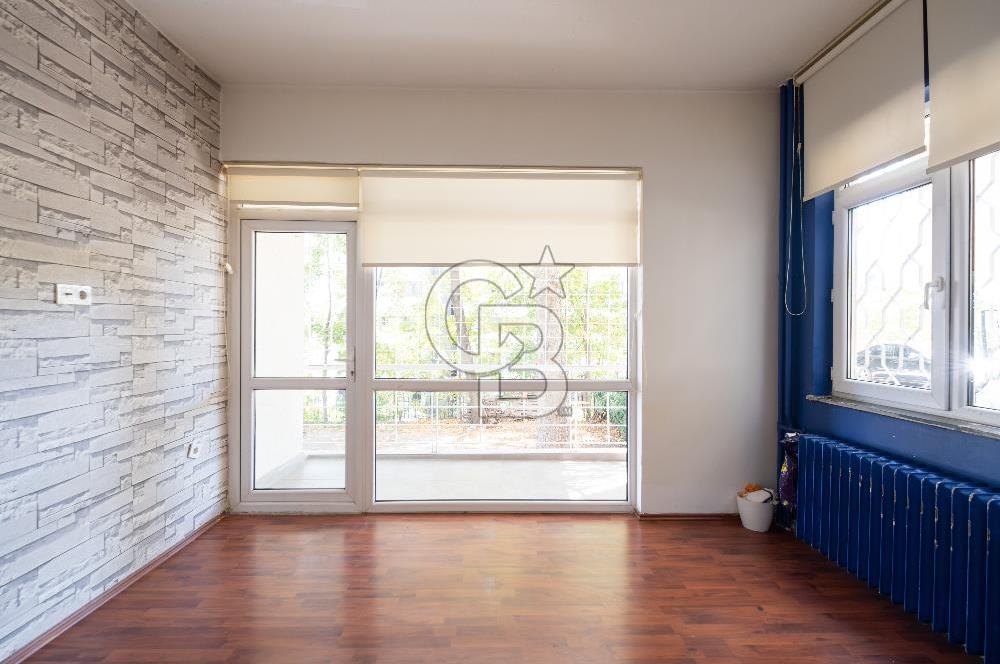 CİNNAH CADDE ÜZERİ İÇİ YAPILI VE BAKIMLI 5+1 KİRALIK İŞ YERİ