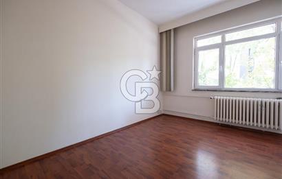 CİNNAH CADDE ÜZERİ İÇİ YAPILI VE BAKIMLI 5+1 KİRALIK İŞ YERİ