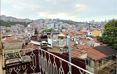 Ortaköy de Sahil ve Caddeye Yakın Ferah 2+1 Daire