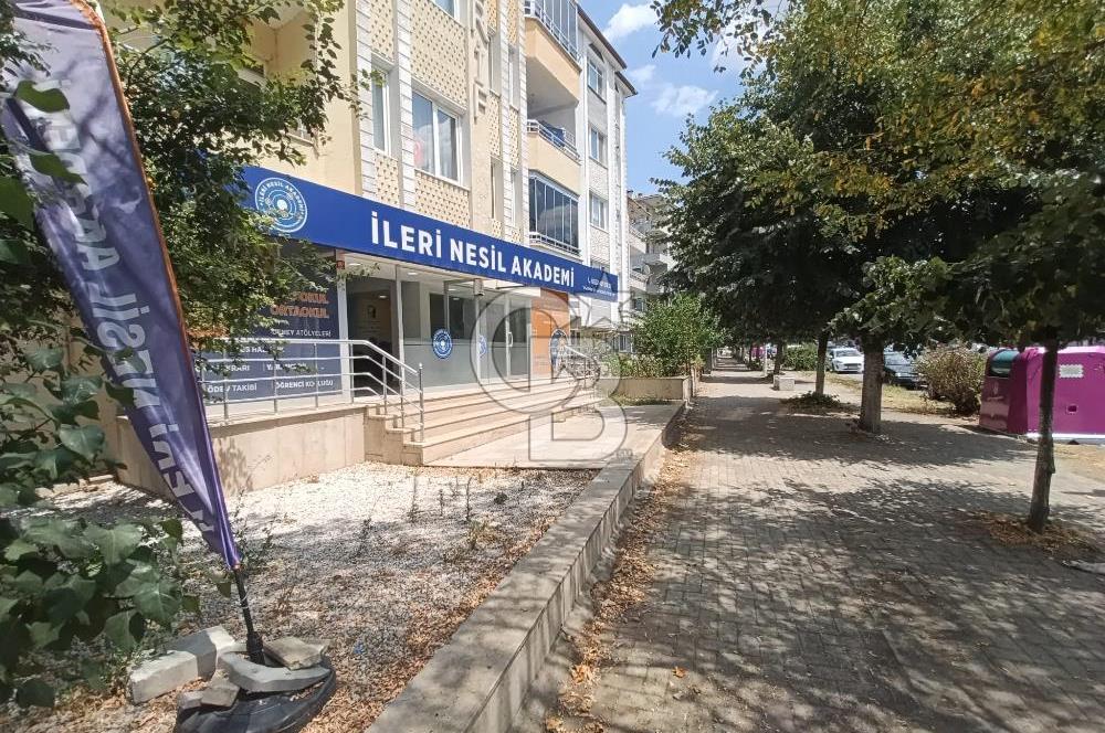 LÜLEBURGAZ E-5 KARAYOLU ÜZERİNDE MERKEZİ KONUMDA SATILIK DÜKKAN