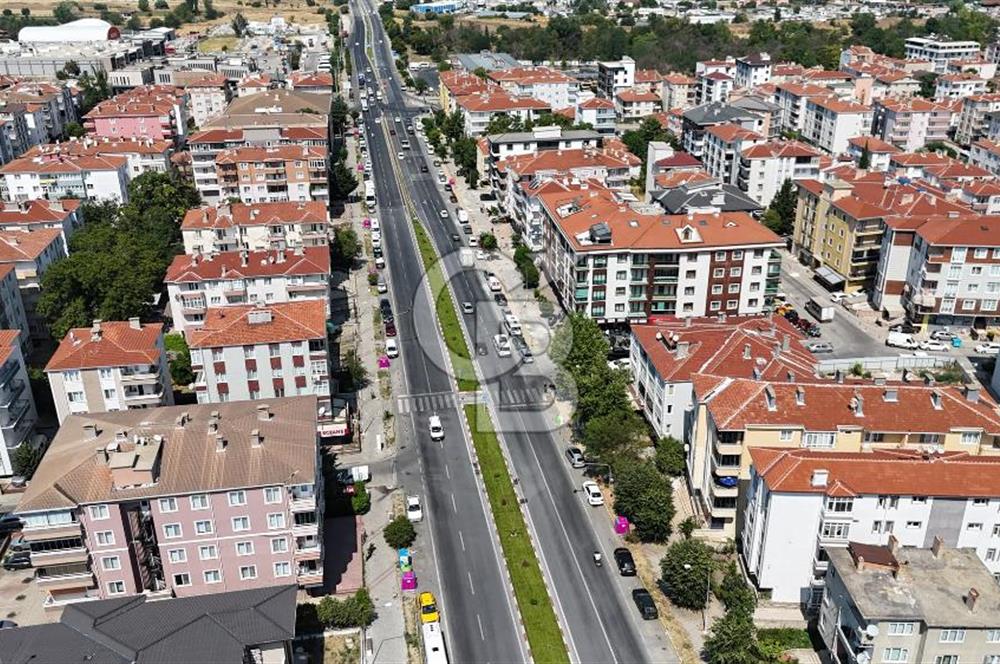 LÜLEBURGAZ E-5 KARAYOLU ÜZERİNDE MERKEZİ KONUMDA SATILIK DÜKKAN