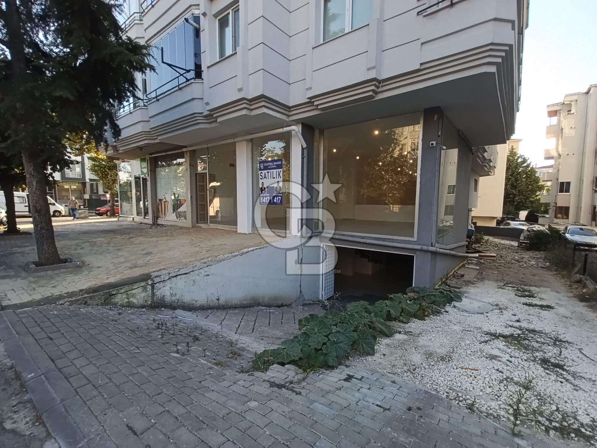 LÜLEBURGAZ YILDIZ MAH. CADDE CEPHELİ SATILIK DÜKKAN