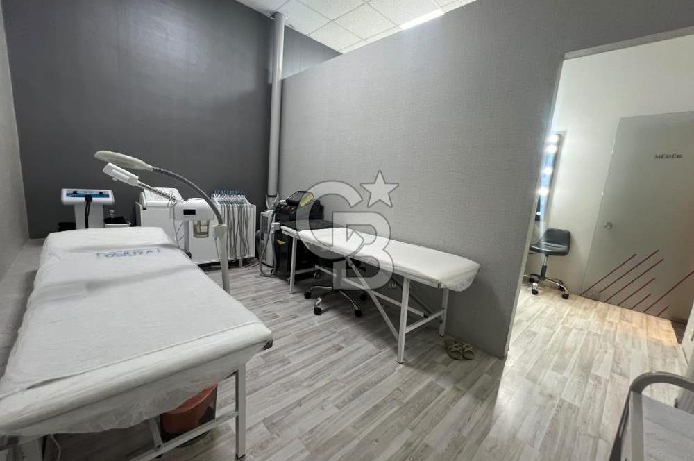 BEYLİKDÜZÜ AVM İÇERİSİNDE DEVREN GÜZELLİK MERKEZİ VE AKADEMİSİ