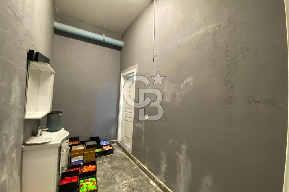 BEYLİKDÜZÜ AZUR MARMARA KİRALIK CADDE DÜKKANI