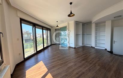 Güzelbahçe Okullar Bölgesinde Havuzlu Sitede 5+2 Kiralık Villa