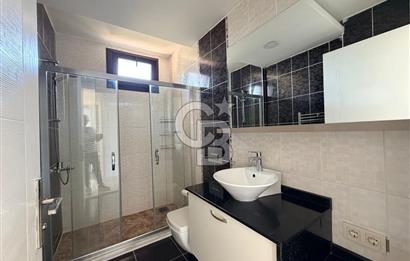 Güzelbahçe Okullar Bölgesinde Havuzlu Sitede 5+2 Kiralık Villa