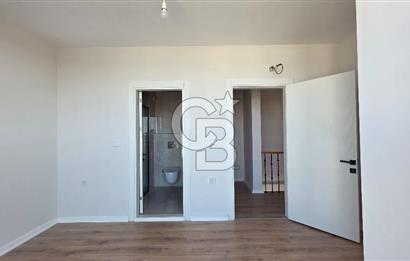 Gömeç Keremköy’de Denize sıfır havuzlu sitede satılık 3+1 villa 