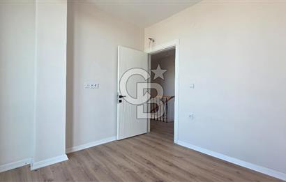 Gömeç Keremköy’de Denize sıfır havuzlu sitede satılık 3+1 villa 