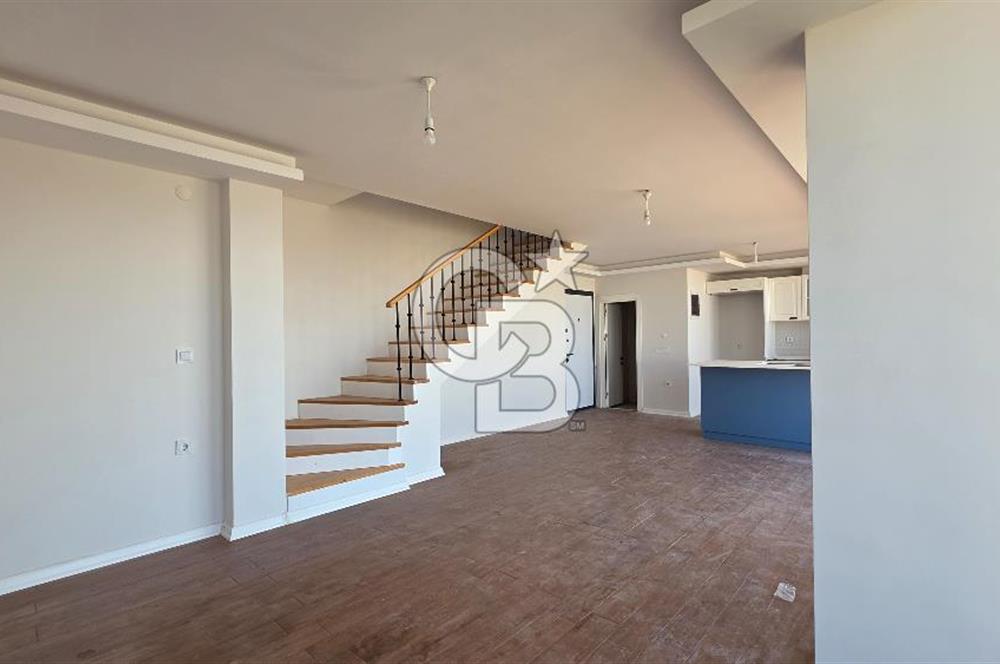 Gömeç Keremköy’de Denize sıfır havuzlu sitede satılık 3+1 villa 
