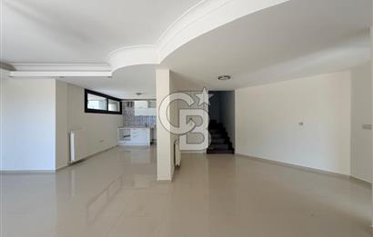 Güzelbahçe Okullar Bölgesinde Havuzlu Sitede 5+2 Satılık Villa