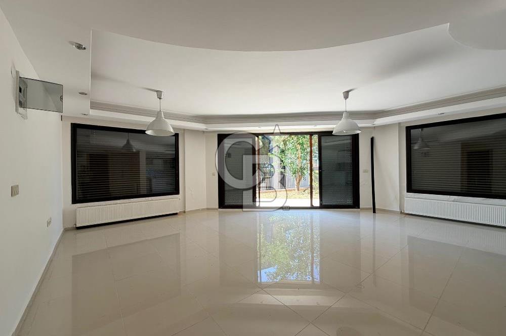 Güzelbahçe Okullar Bölgesinde Havuzlu Sitede 5+2 Kiralık Villa