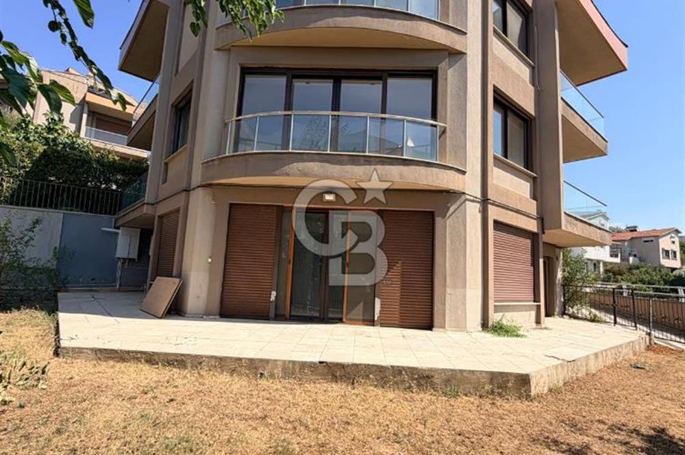 Güzelbahçe Okullar Bölgesinde Havuzlu Sitede 5+2 Satılık Villa