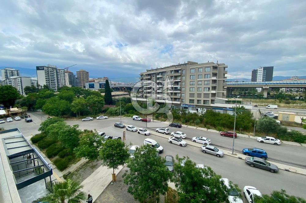 Bornova Avcılar Cadde Teras'ta Eşyalı 1+1 Kiralık Daire