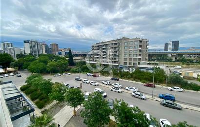 Bornova Avcılar Cadde Teras'ta Eşyalı 1+1 Kiralık Daire