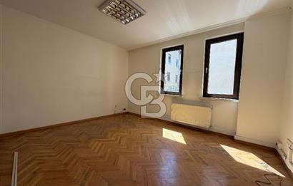 TANDOĞAN MEBUSEVERİNDE ASANSÖRLÜ KİRALIK 3+1 OFİS