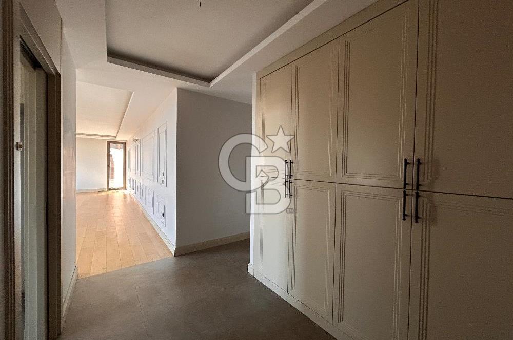 BURSA MODA BADEMLİ SİTESİNde 4+1 SATILIK DAİRE