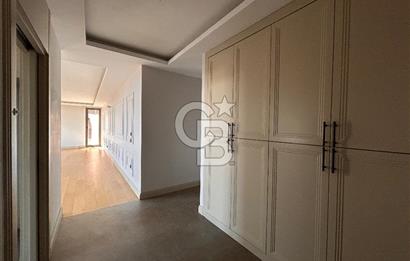 BURSA MODA BADEMLİ SİTESİNde 4+1 SATILIK DAİRE
