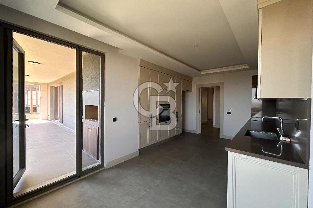 BURSA MODA BADEMLİ SİTESİNde 4+1 SATILIK DAİRE