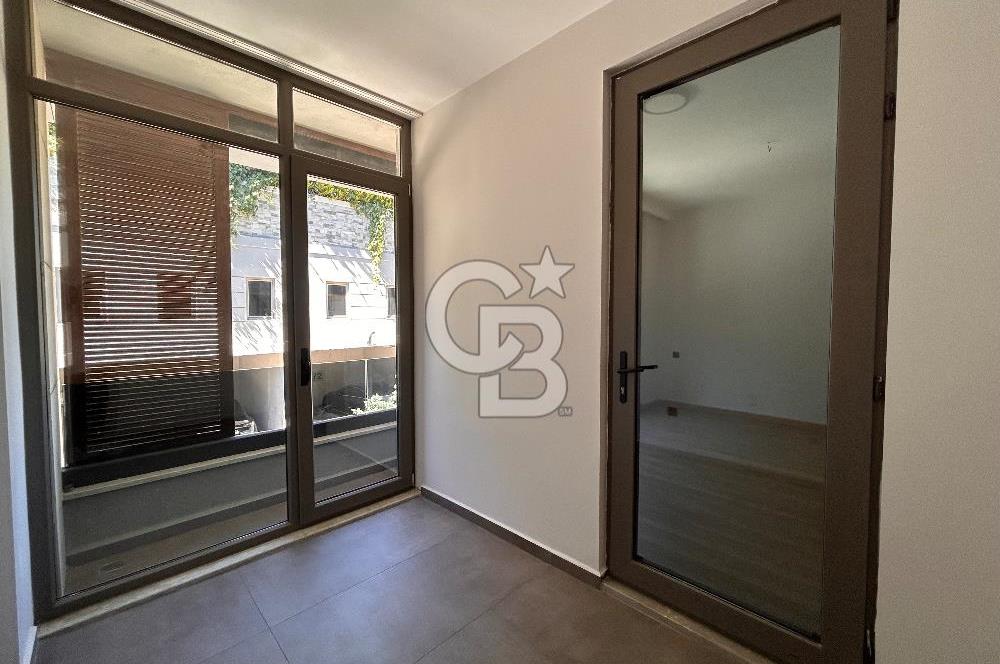 BURSA MODA BADEMLİ SİTESİNde 4+1 SATILIK DAİRE