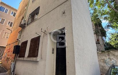 Beyoğlu Kamer Hatun'da Satılık Bina Airbnb'ye Uygun
