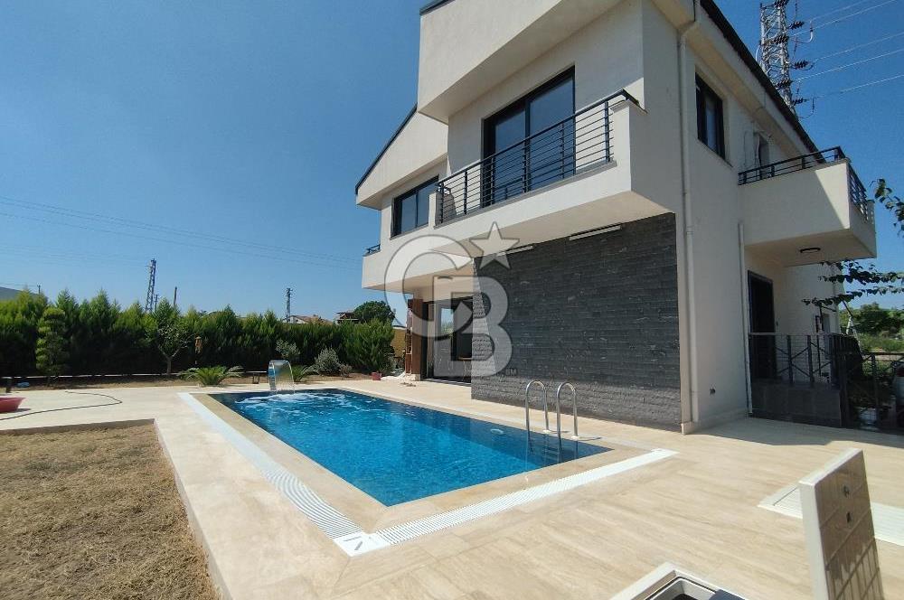 ADANA SARIÇAM AKKUYU DA SATILIK VİLLA
