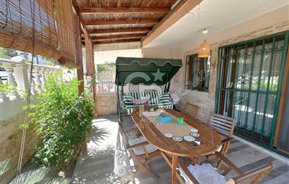 Kuşadası Kadınlar denizinde Ticari & Konut Kullanımına Uygun 3+1 Villa