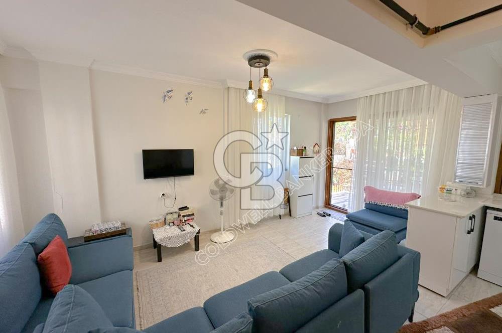 Kuşadası Kadınlar denizinde Ticari & Konut Kullanımına Uygun 3+1 Villa