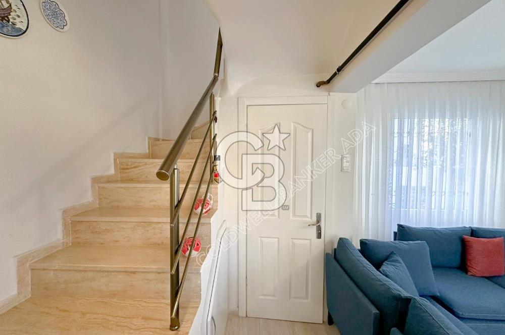 Kuşadası Kadınlar denizinde Ticari & Konut Kullanımına Uygun 3+1 Villa