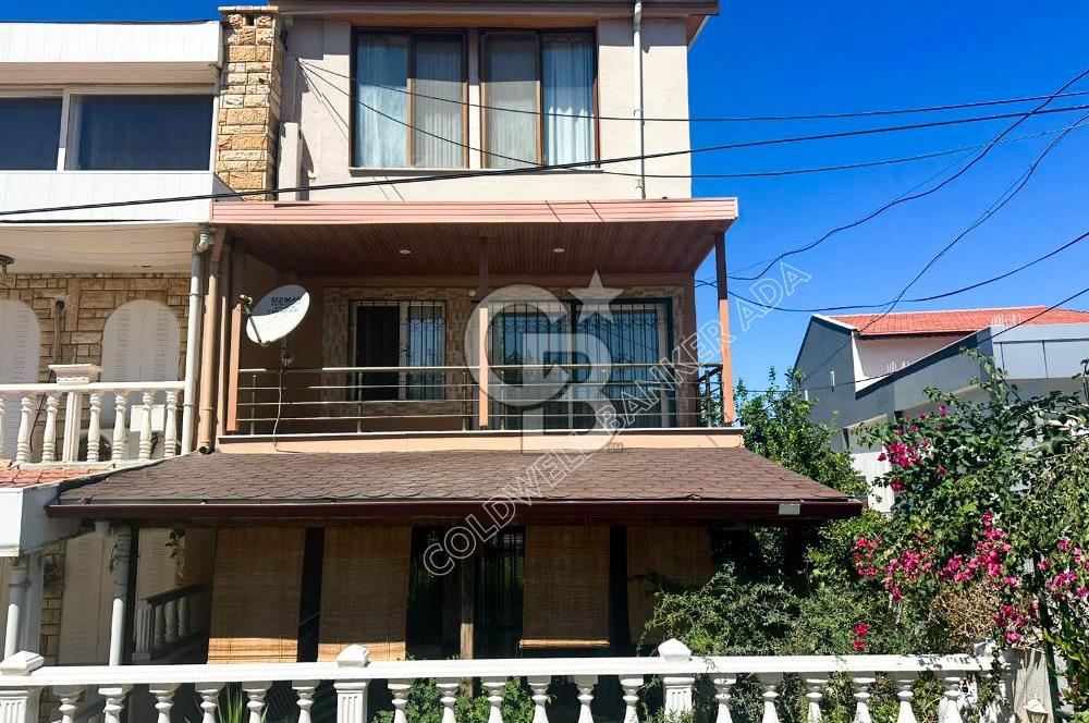 Kuşadası Kadınlar denizinde Ticari & Konut Kullanımına Uygun 3+1 Villa