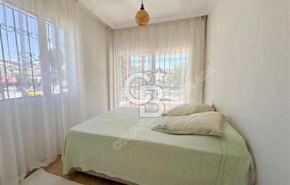 Kuşadası Kadınlar denizinde Ticari & Konut Kullanımına Uygun 3+1 Villa