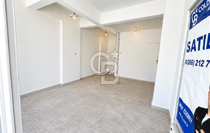 ESENLER MAHALLESİNDE 37 m² SATILIK İŞ YERİ