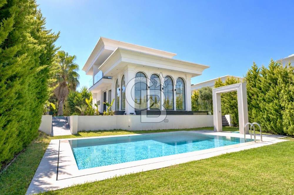 ÇEŞME DALYAN SATILIK 8+1  VİLLA