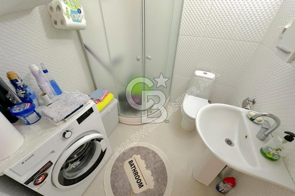 Kuşadası Kadınlar denizinde Ticari & Konut Kullanımına Uygun 3+1 Villa