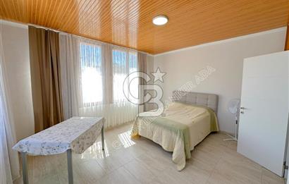 Kuşadası Kadınlar denizinde Ticari & Konut Kullanımına Uygun 3+1 Villa