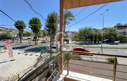 Kuşadası Kadınlar denizinde Ticari & Konut Kullanımına Uygun 3+1 Villa