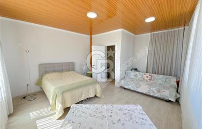 Kuşadası Kadınlar denizinde Ticari & Konut Kullanımına Uygun 3+1 Villa