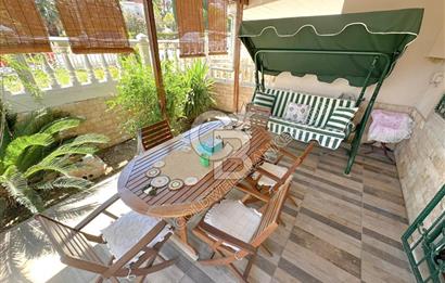 Kuşadası Kadınlar denizinde Ticari & Konut Kullanımına Uygun 3+1 Villa